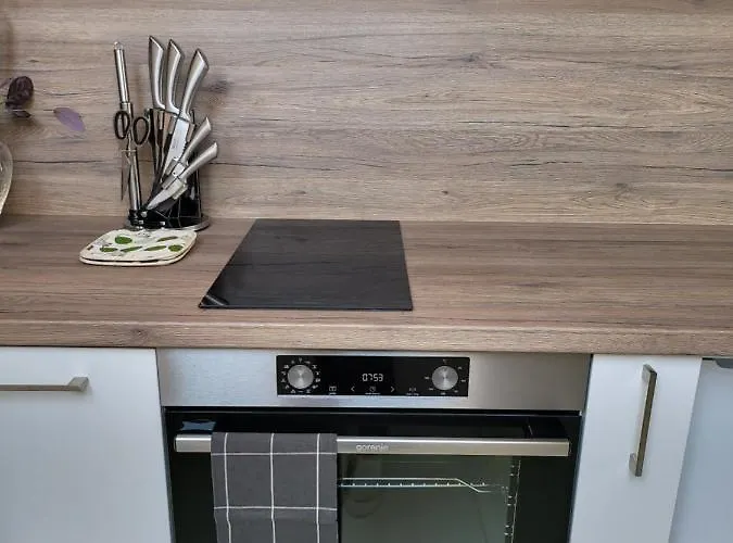 アパート Amaya ヴァルナ